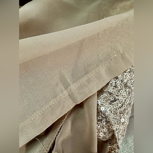 Foreign Exchange Gold Sequin Top - Picture 9 of 9